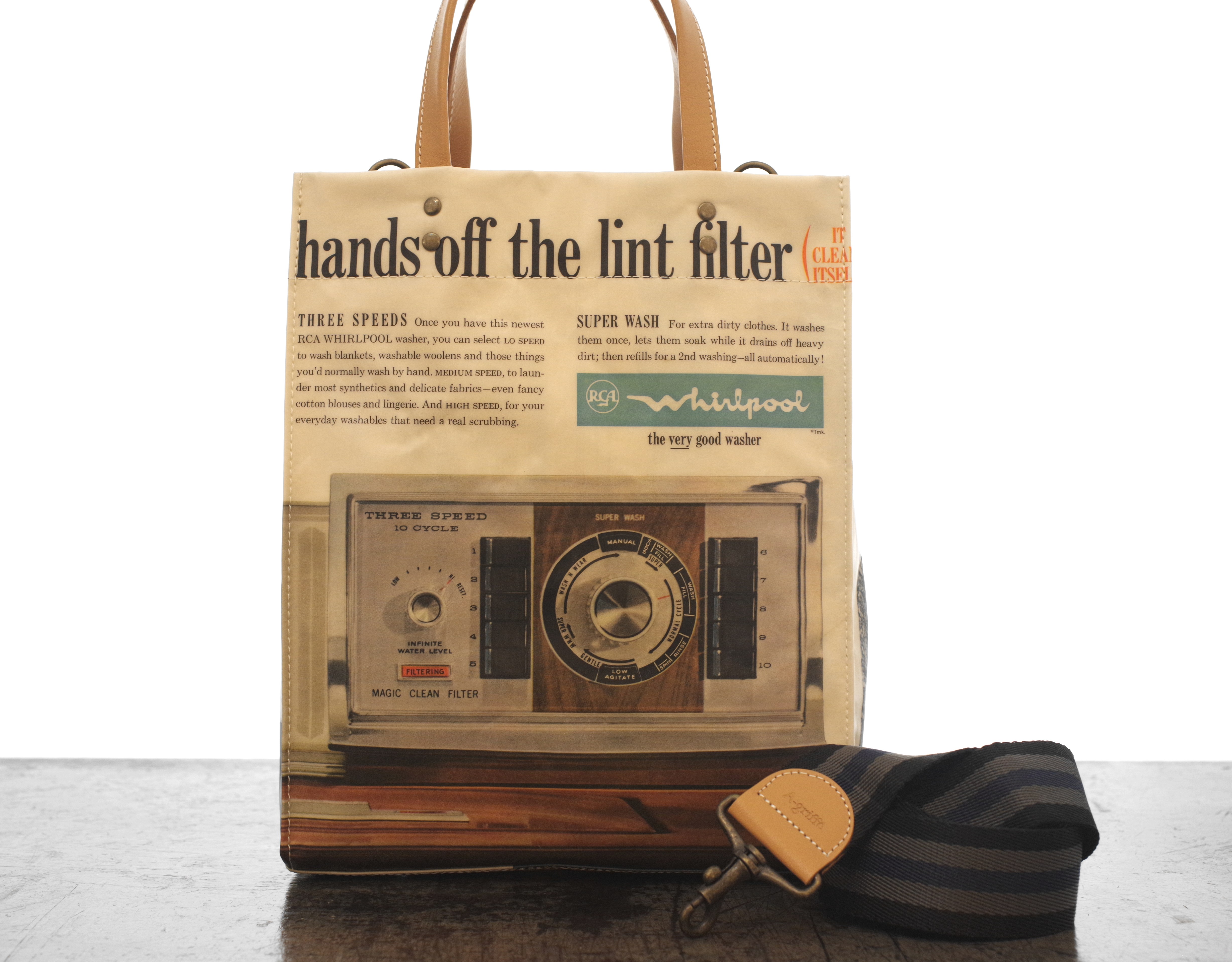 【 SNS掲載商品 】 ヴィンテージペーパー＆牛革 リアルトート プチ ストラップ付き S74 【 Today's Featured Item  】1960's American fashion magazine tote with strap