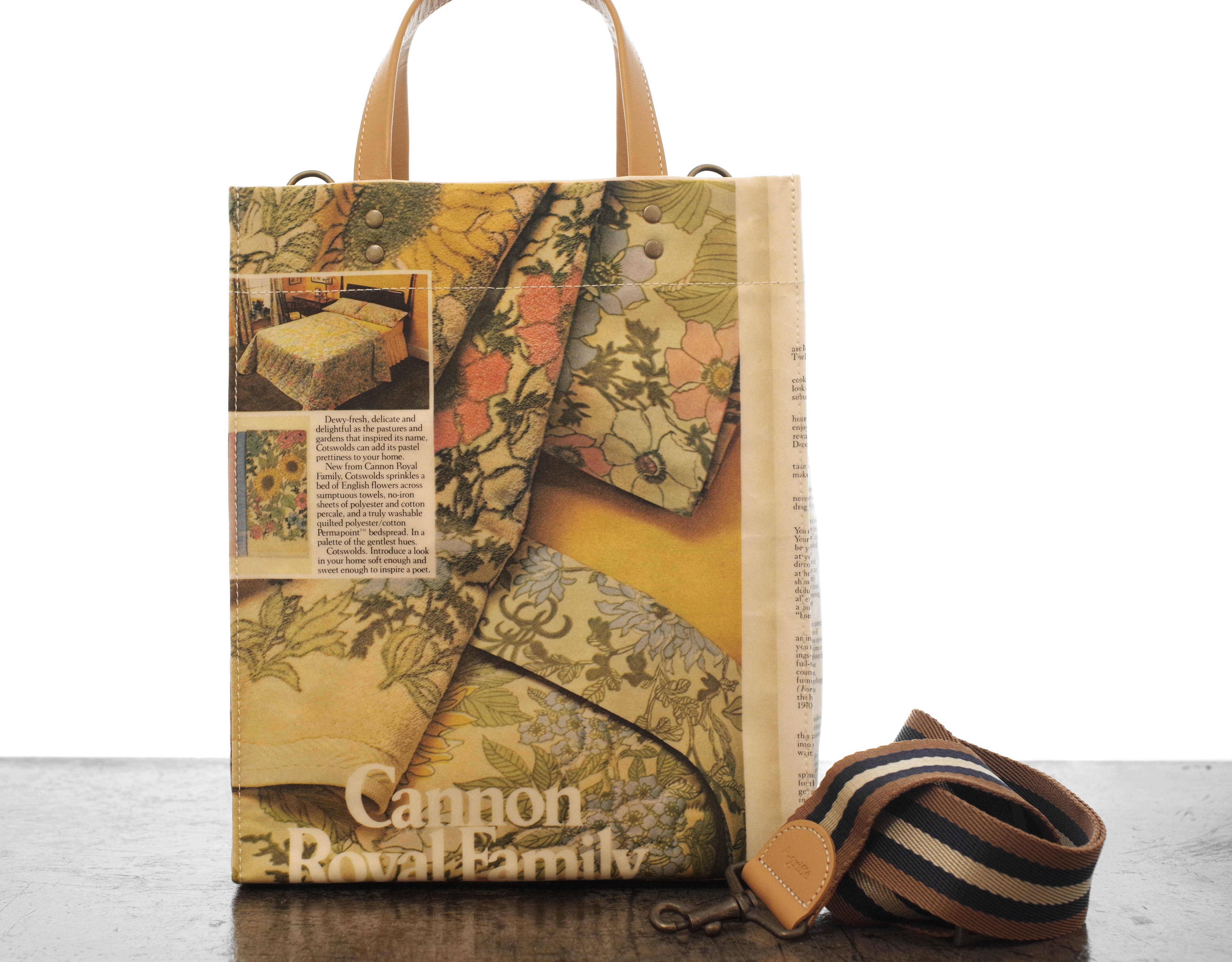 【 SNS掲載商品 】 ヴィンテージペーパー＆牛革 リアルトート プチ ストラップ付き S76【 Today's Featured Item  】1960's American fashion magazine tote with strap
