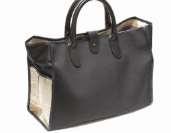 【世界に一つだけのバッグ】ダレストートバッグ　ブラック色