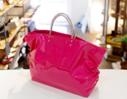 【超軽量チェーントートバッグ】　ミディアムサイズトート　エナメルピンク色　日本製　Girier More