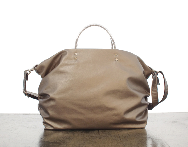 KIRARIチェーントートバッグ CHARLES & KEITH Caia カイア チェーンハンドルトートバッグ（Noir