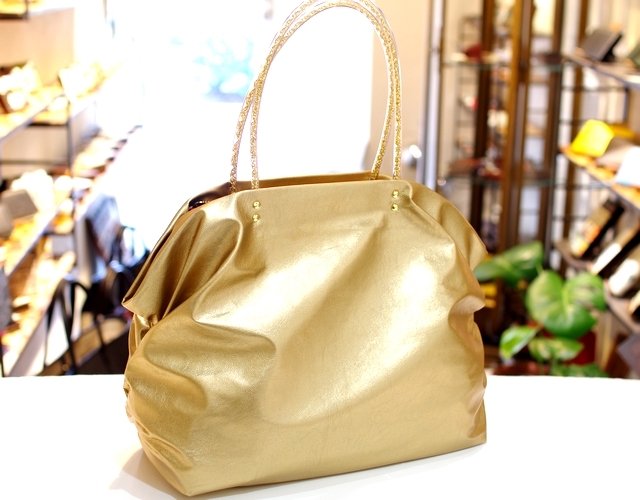 超軽量チェーントートバッグ】 肩掛けトート ゴールド色 大サイズ 日本