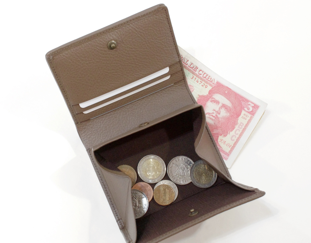 美*穂様 【未開封・初回限定版】LOIS & CLARK コンプリートボックス 御先祖様万々歳!! コンプリートボックス DVD 高価買取！ | いー