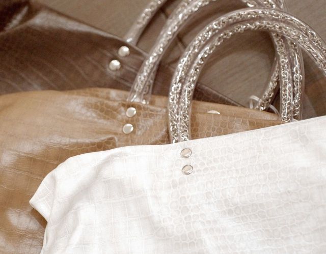 超軽量チェーンバッグ】 肩掛けトート クロコダイル型押し