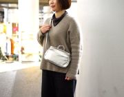《新商品》【超軽量チェーンバッグ】ミニミニポシェット　メタリックプラチナシルバー色　GIRIER MORE
