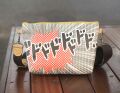 擬音アート×ピーコックグリーン色 ストラップ付ポーチ 03
