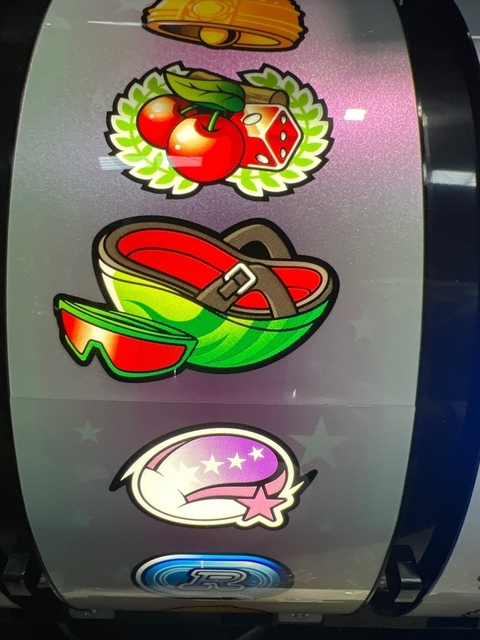 ブラックフライデーセール2025】【中リールに凹み・透けあり】【コイン