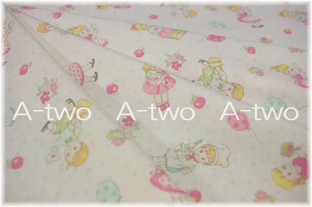 Happy Friends　生成り×パステル　AT116583-F　（約110cm幅×50cm）