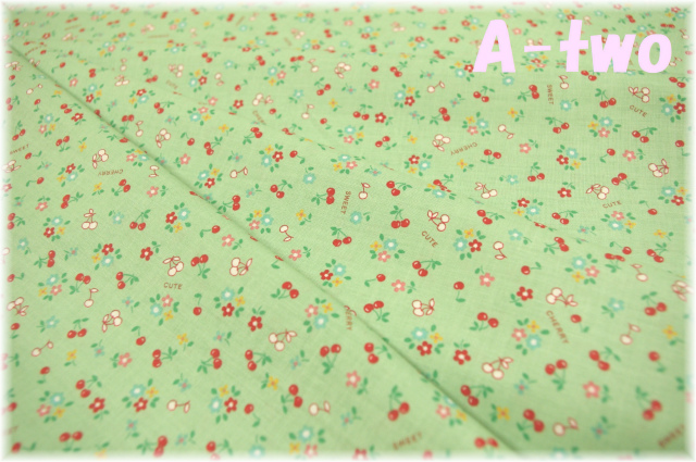 ミニミニチェリー　グリーン　AT826444-B　（約110cm幅×50cm）