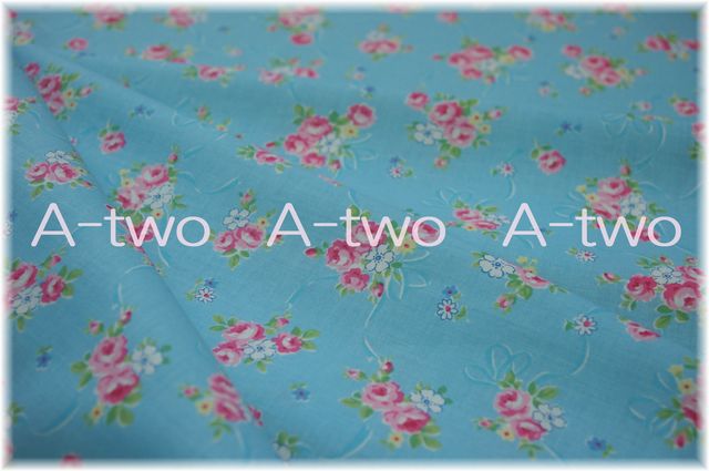 Rose Ribbon　ブルー　AT826761-D　（約110cm幅×50cm）