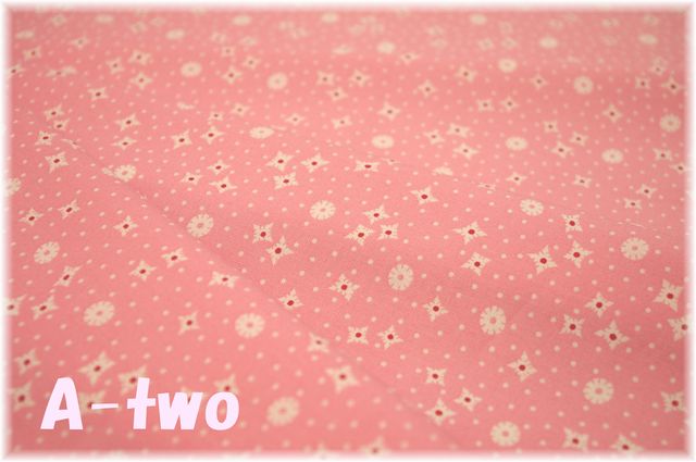 USA　CONNEFETTI　ピンク　（約110cm幅×50cm）