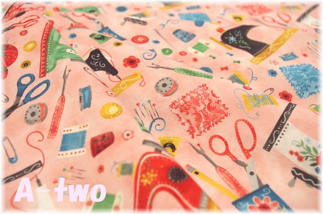 MICAEL MILLER　SEW ON SEW FORTH　CX10221-LOVE　（約110cm幅×50cm）