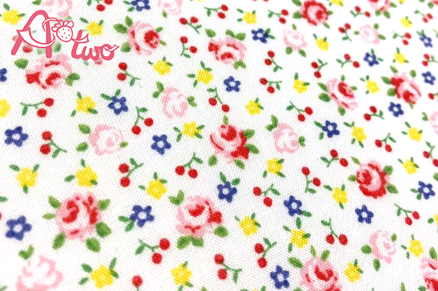 Happy Message 30's　バラ　生成り×レッド　HM10552-A（約110cm×50cm）