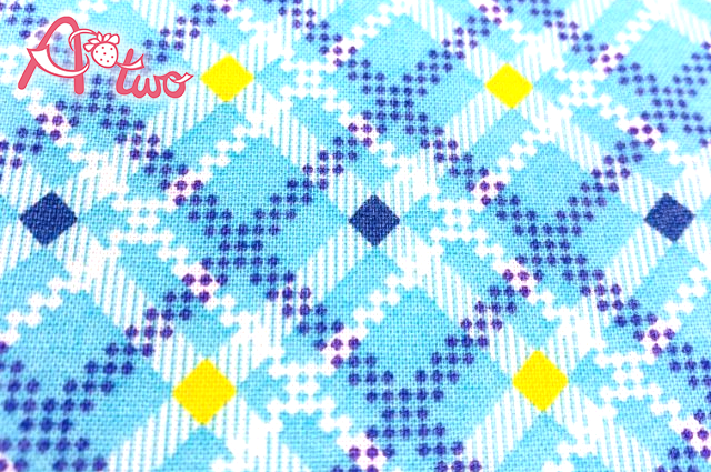 Happy Message 30's　バイアスチェック　ブルー　HM10554-C（約110cm×50cm）