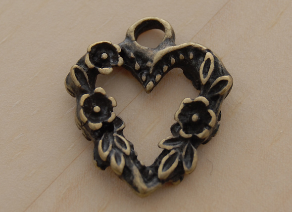 チャーム　ハートリース