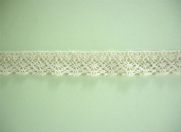 綿レース　004　（巾約2.7ｃｍ×１ｍ）