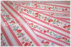 Tulip Stripe　生成り×レッド　AT826811-A　（約110cm幅×50cm）