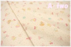Happy Hands Sew Sweets　生成り×パステル　AT829635-F　（約110cm幅×50cm）