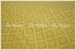 SQUARE　YELLOW　（約110cm幅×50cm）