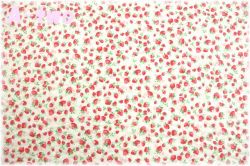 スィートストロベリー　キルティング　生成り　（約110cm幅×50cm）
