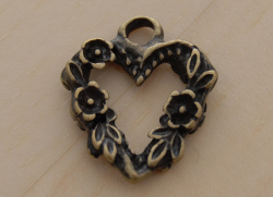 チャーム　ハートリース