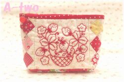 ストロベリーバスケットのポーチ