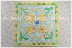 菜の花のミニタペストリー