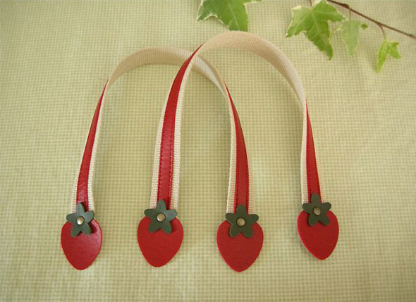 テープオンいちごハンドル　レッド　