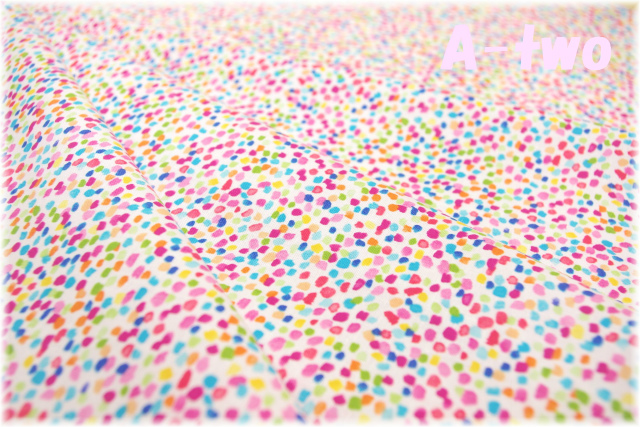 TIMELESS TREASURES　SUMMER-C　3095　（約110cm幅×50cm）