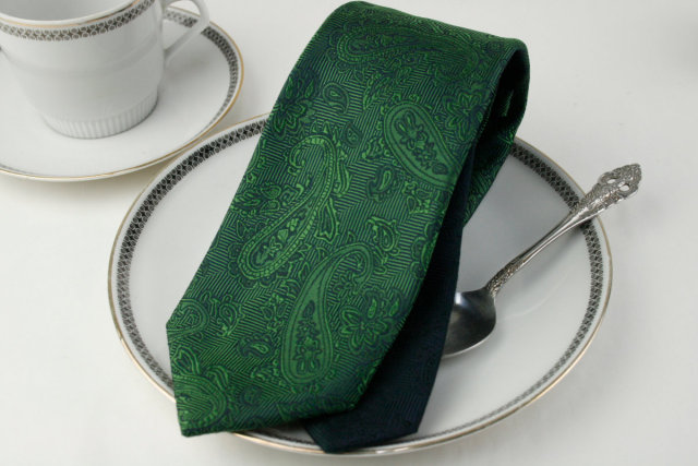 ウィンザーノット フェアファクス FAIRFAX ペイズリー無地 濃淡クレリックタイ グラスグリーン シルク100% 日本製