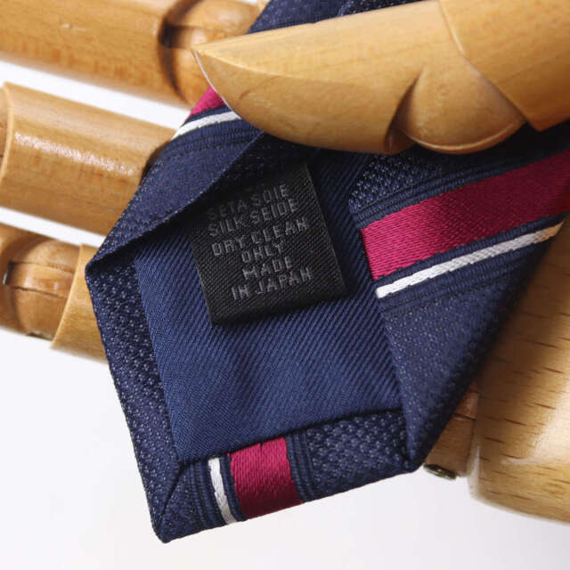 新品　バーバリー　ネクタイ　ネイビー×レッド　ストライプ　箱付き ネクタイ ウィンザーノット ネクタイ ストライプ ネイビー×ラズベリー