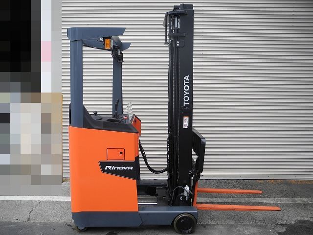 フォークリフト,中古,リーチ,バッテリー,トヨタ