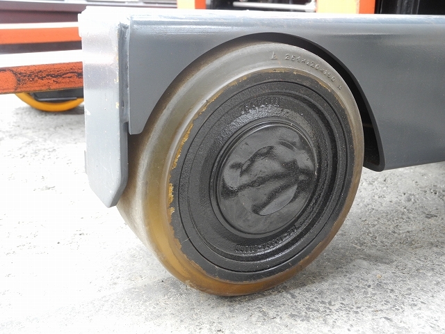 トヨタ バッテリー 1.0t リーチフォークリフト