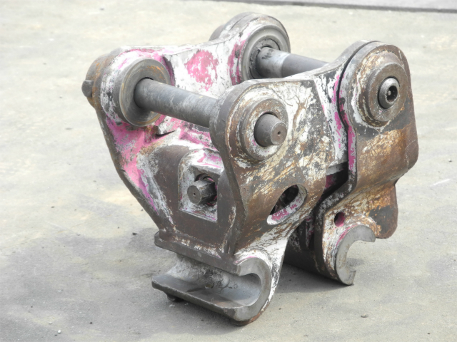 中古 機械式クイックヒッチ ユタニ製 3tクラス (NO:0044)