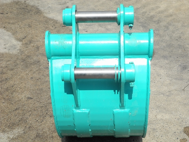 中古 幅狭バケット 4-5tクラス用（NO:0056）