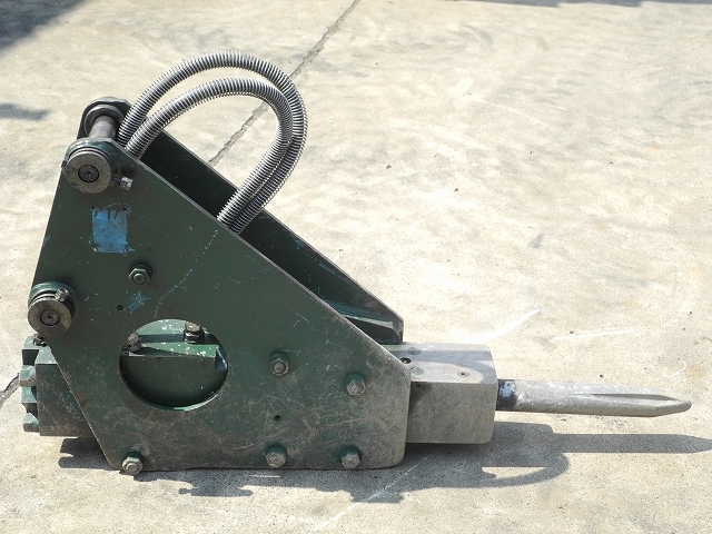 中古 油圧ブレーカー TNB-3MB 東空製 3tクラス用（NO.0058）