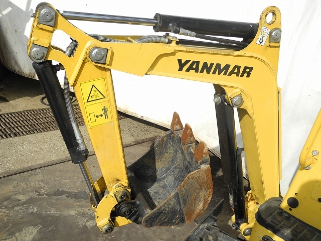 SV05-B ヤンマー 標準機 ゴム脚