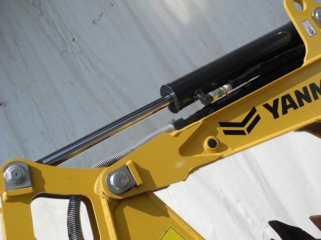SV08-1E ヤンマー 標準機 ゴム脚 可変脚