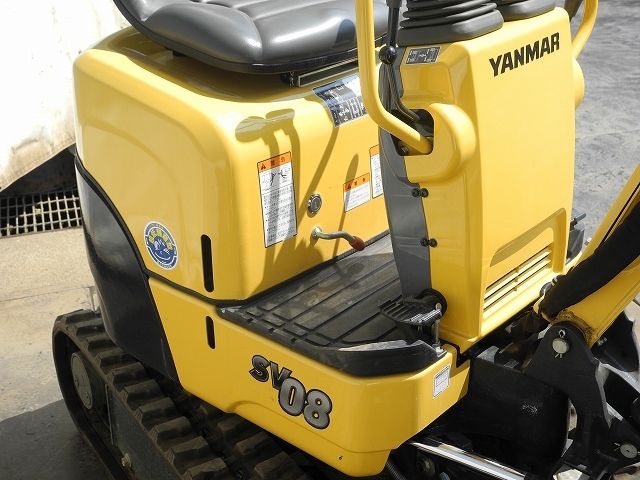 SV08-1E ヤンマー 標準機 ゴム脚 可変脚