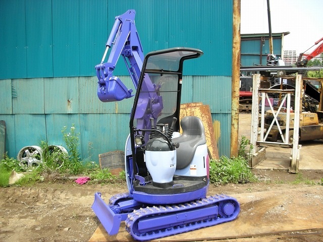 建設機械ゴムクローラー