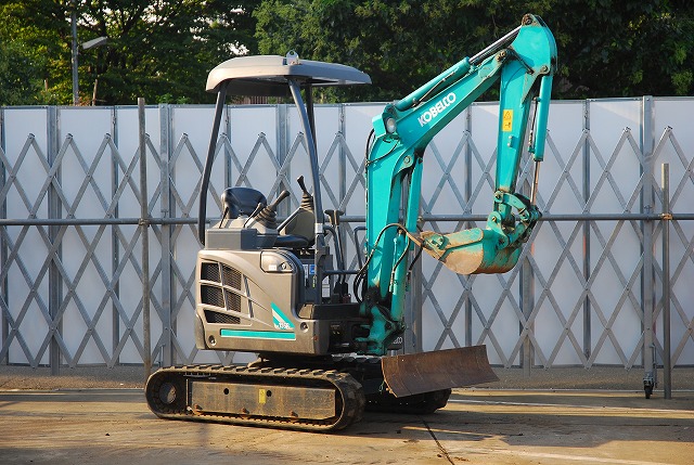 建設機械　ユンボ　ミニショベル