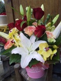 母の日アレンジ  ユリ入り豪華版(LL)送料込み7700円☆お花はおまかせください