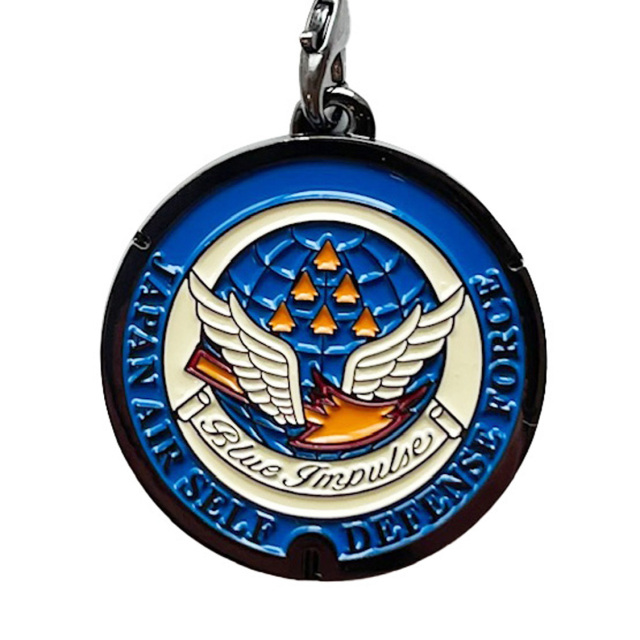 新品公式官給　航空自衛隊　マンホール2個セット　金属製　文鎮　飾り皿 Amazon.co.jp: 航空自衛隊 築城基地 ミニチュアマンホール 2個