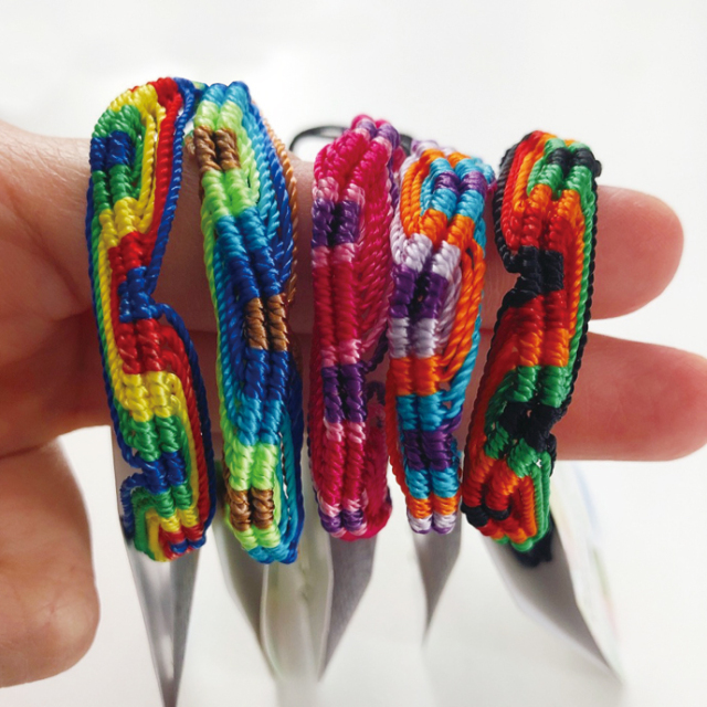 66％OFF！ ファッションアクセサリー ミサンガ5本セット 【メール便可】