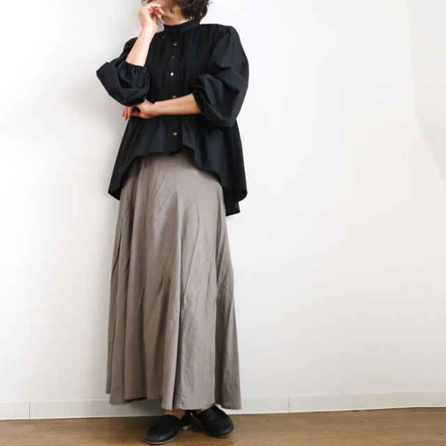 MIDIUMISOLID / ミディウミソリッド MIDIUMISOLID for Ladies タイネックシャツ MIDIUMISOLID ミディウミソリッド ピンタック スタンドカラー