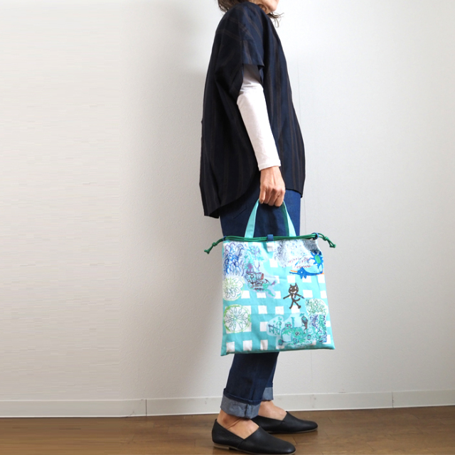 TOMOO DESIGNS トモオデザインズ カラフルプリント巾着トート
