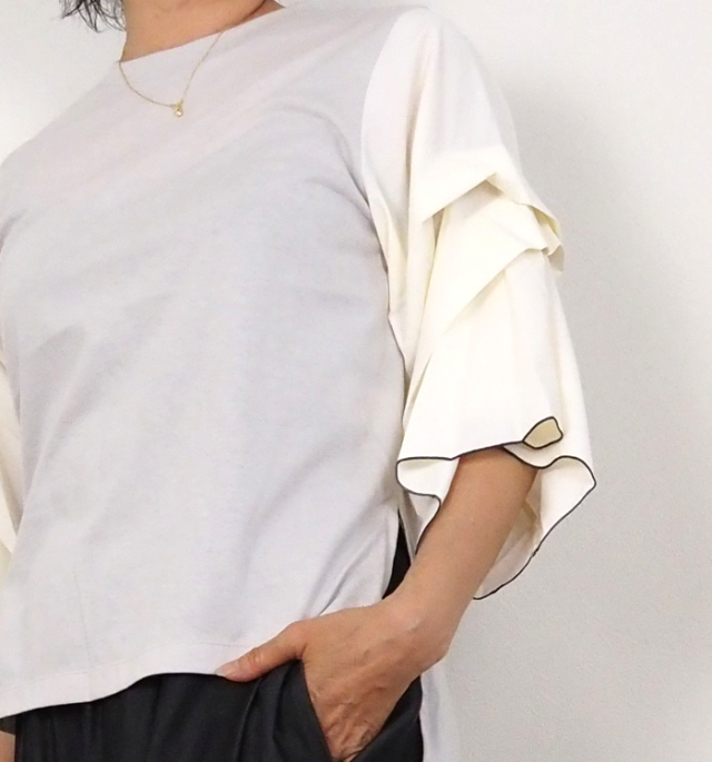 MARECHAL TERRE マルシャルテル タックフレアースリーブプルオーバーカットソー