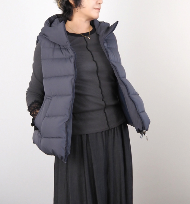 MARECHAL TERRE マルシャルテル パデットプリーツベスト 中綿 ダウン風