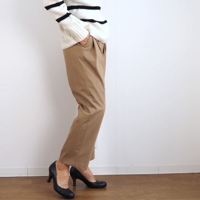 MIDIUMISOLID ミディウミソリッド センタープレス イージーパンツ レディース