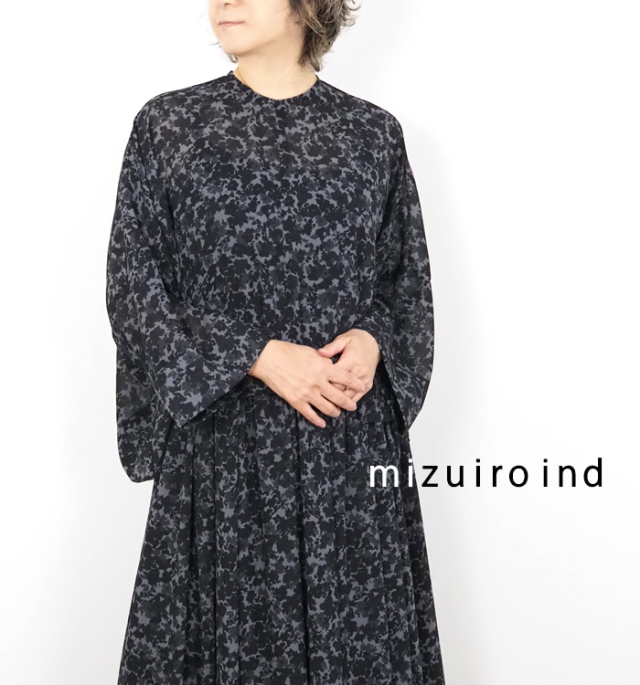 mizuiro ind ミズイロインド フラワープリント ワイドプルオーバー ブラック系